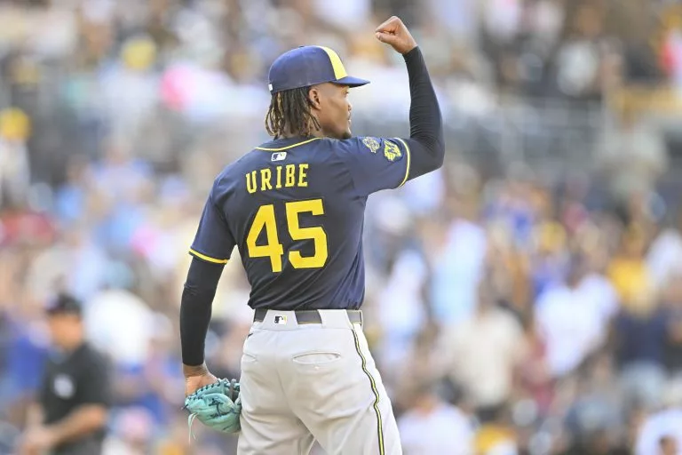 Cincinnati Reds vs Milwaukee Brewers Picks and Predictions for Sunday, September 28, 2025