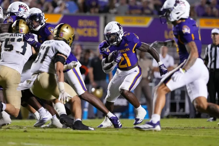 East Carolina vs UTSA Picks and Predictions for Saturday, November 22, 2025