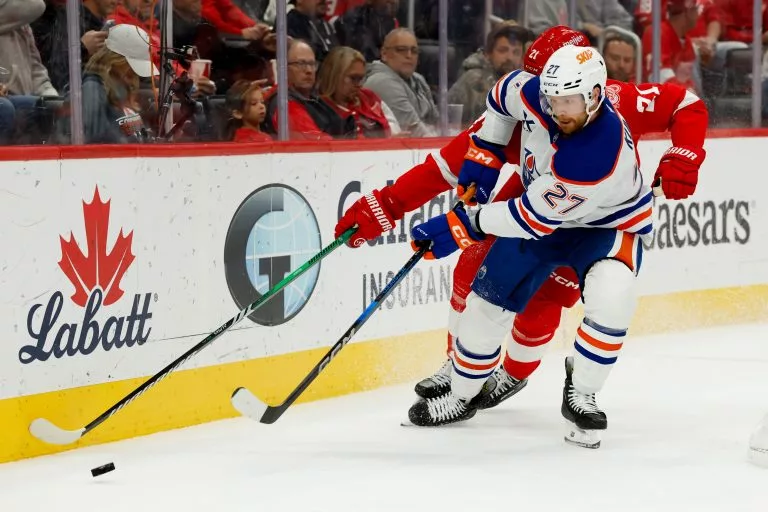 Winnipeg Jets vs Edmonton Oilers Picks and Predictions – Saturday, December 6, 2025