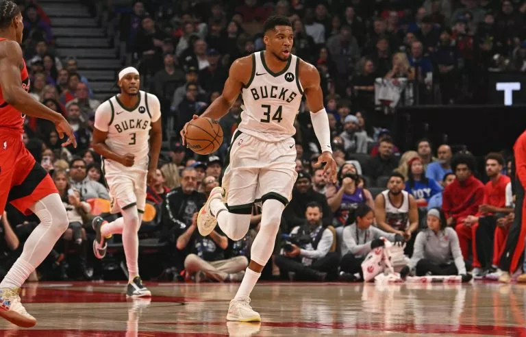Milwaukee Bucks at Cleveland Cavaliers Picks and Predictions for Sunday, October 26, 2025