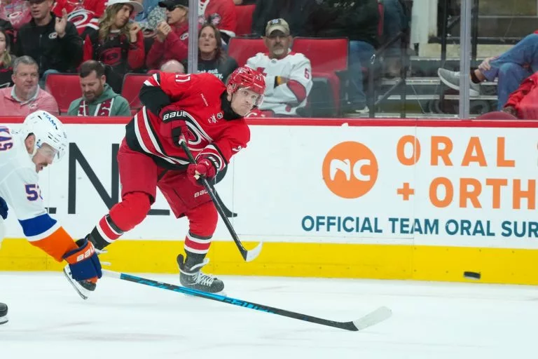 Golden Knights vs Hurricanes Game 5 prediction