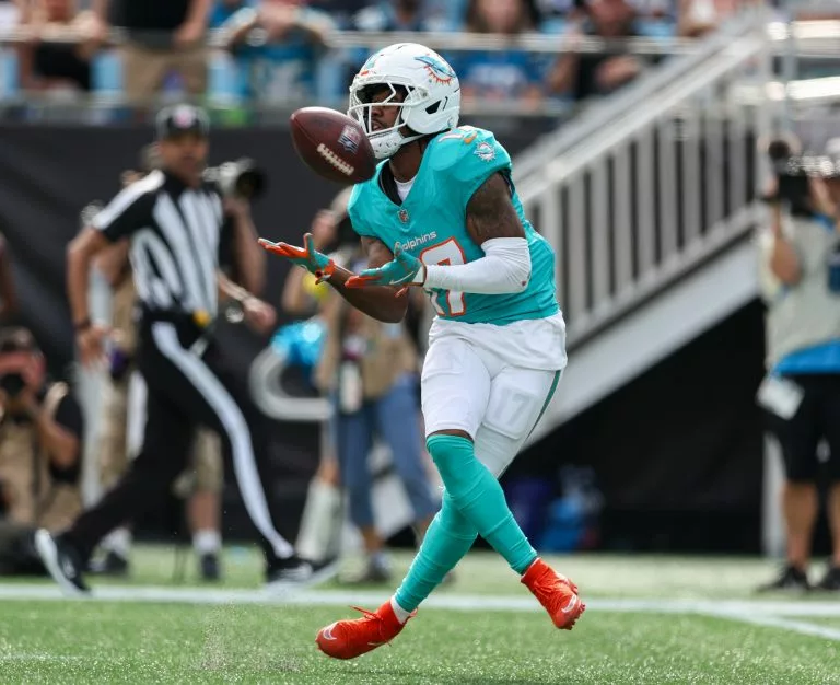 Los Angeles Chargers vs Miami Dolphins Picks & Predictions for Sunday October 12, 2025