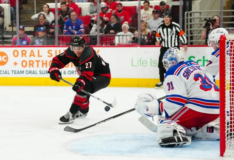 New York Rangers vs Carolina Hurricanes Picks & Prediction for Wednesday, November 26, 2025