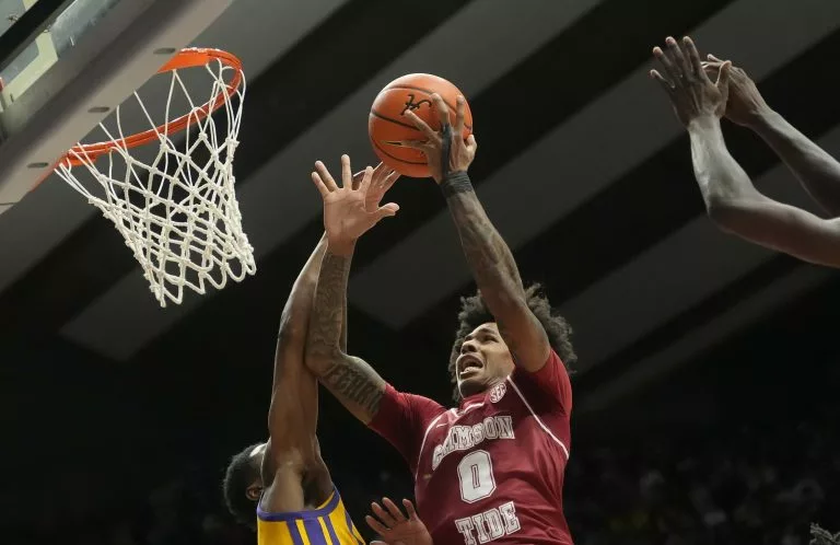 North Dakota at Alabama Picks and Predictions for Monday, November 3, 2025