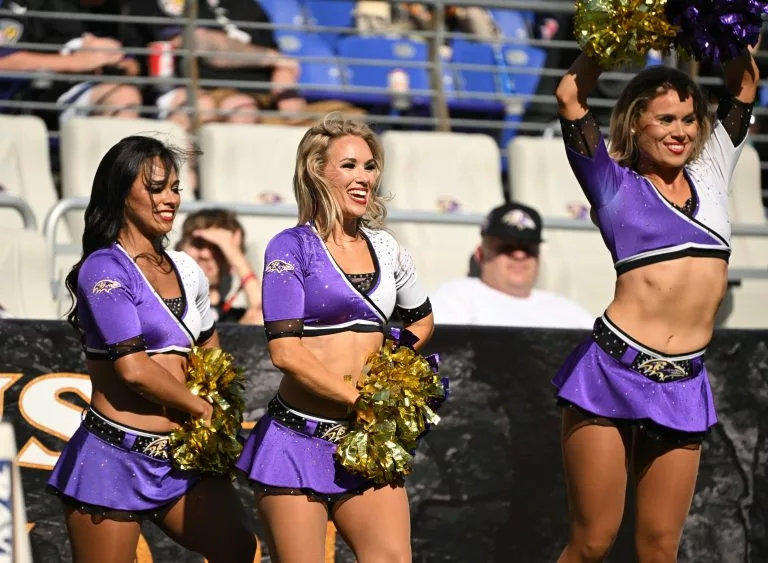 Baltimore Ravens at Cleveland Browns — Picks & Prediction for Sunday, November 16, 2025