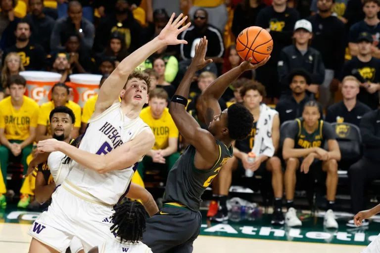 Seattle U vs Washington Picks and Predictions for Friday December 19 2025