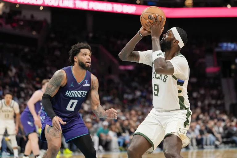 Los Angeles Lakers vs Milwaukee Bucks Picks and Predictions for Saturday, November 15, 2025