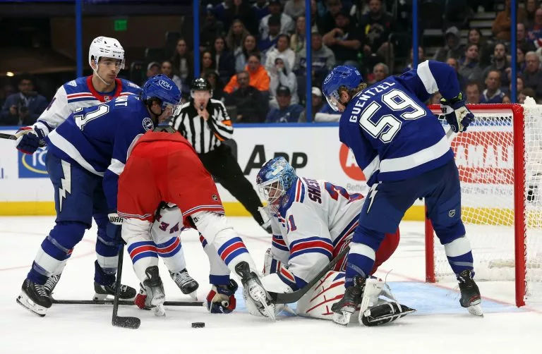 Vancouver Canucks vs Tampa Bay Lightning Picks and Prediction for Sunday, November 16, 2025