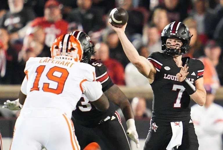 Furman vs. Clemson Picks and Prediction for Saturday, November 22, 2025