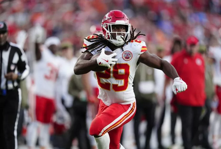 Houston vs Kansas City Chiefs Picks and Predictions for Sunday December 7 2025