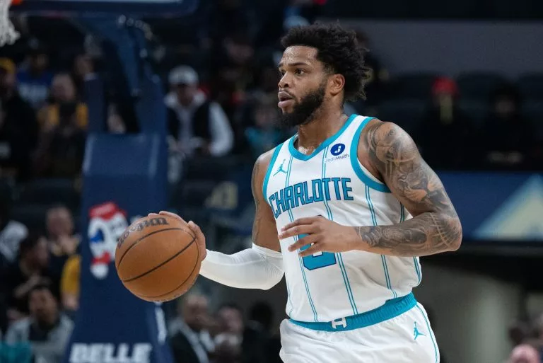 LA Clippers vs Charlotte Hornets Picks and Prediction for Saturday November 22 2025