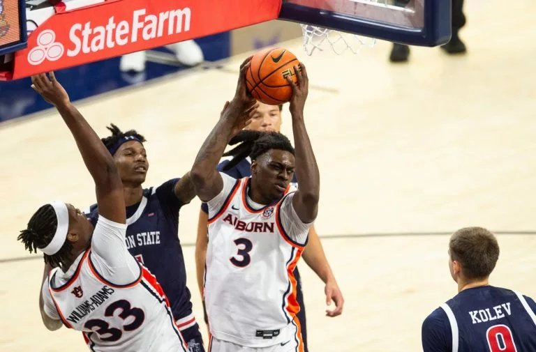 Michigan vs. Auburn Picks and Prediction for Tuesday, November 25, 2025