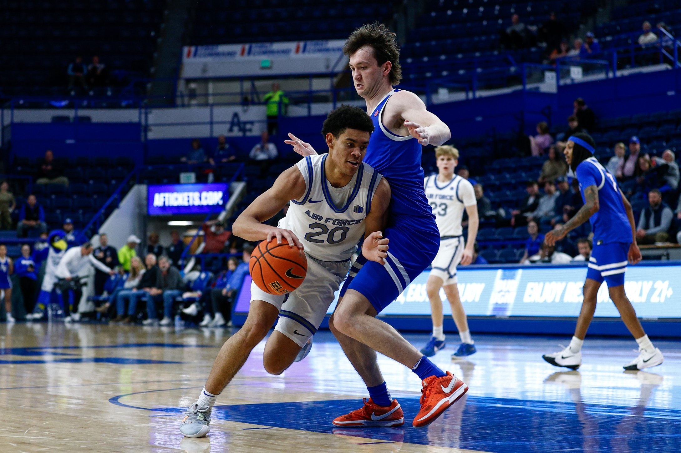 Saint Mary’s vs Boise State Picks & Predictions for Sunday, December 14, 2025