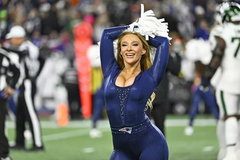 Buffalo Bills at New England Patriots — Picks & Prediction for Sunday, December 14, 2025