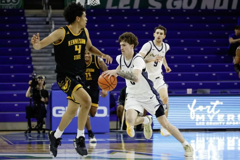 Oral Roberts Golden Eagles vs TCU Horned Frogs Picks & Predictions for Thursday December 18 2025