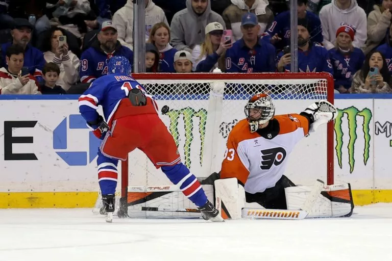 Vancouver Canucks vs Philadelphia Flyers Picks & Predictions Monday December 22 2025