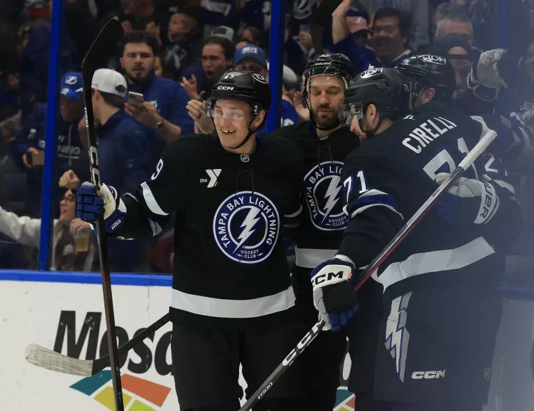 St. Louis Blues vs Tampa Bay Lightning Picks & Predictions Monday December 22 2025
