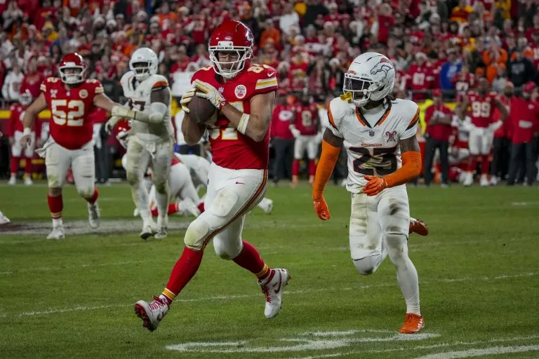 Kansas City Chiefs vs Las Vegas Raiders Picks and Prediction for Sunday, January 4, 2026