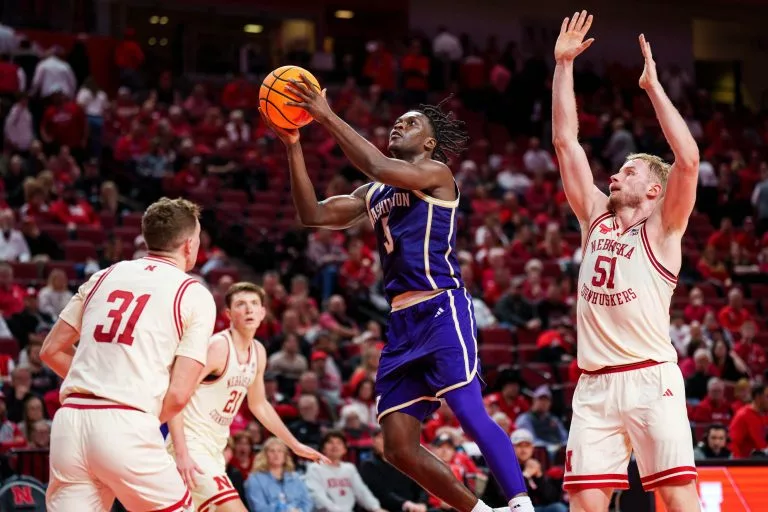 Oregon Ducks vs Washington Huskies Picks, Prediction, Odds, and Line Movement for Sunday, January 25, 2026