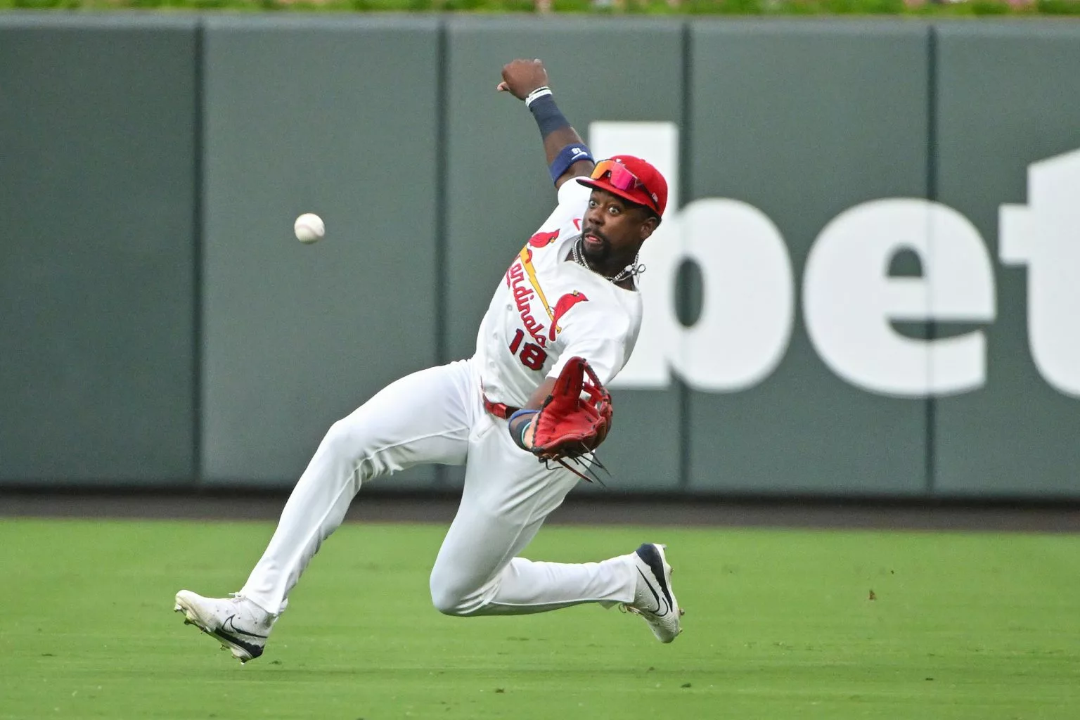 Cardinals vs Reds picks