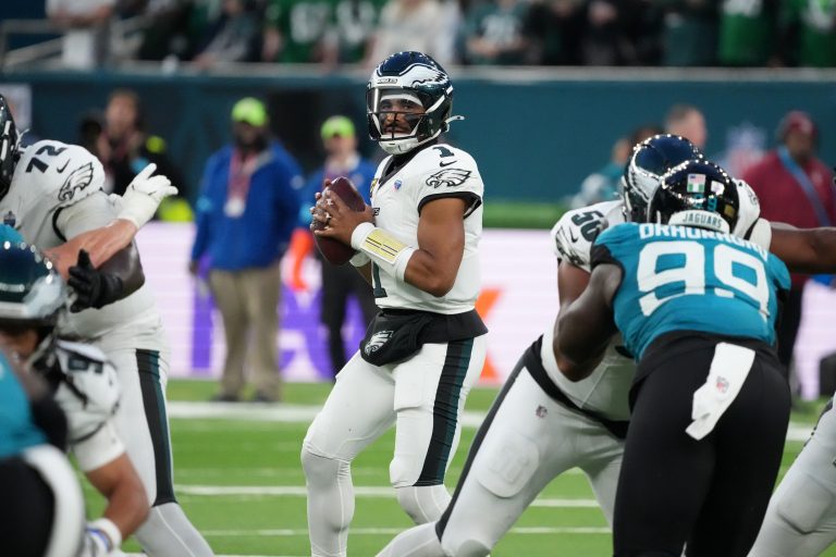 Dallas Cowboys vs Philadelphia Eagles Picks and Predictions for Monday October 26 2026